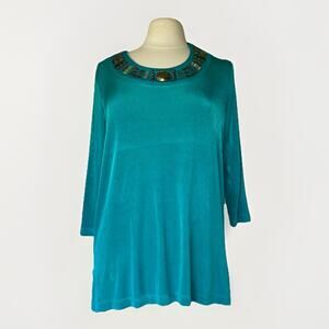 Slinky Brand Women's Top Dramatic Metal/Jewel Neckline Boutique Chic Style Large